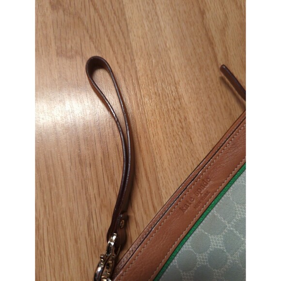 Kate Spade Jane Street Wristlet Pouch Tan Zippered Bag New York - Picture 3 of 8